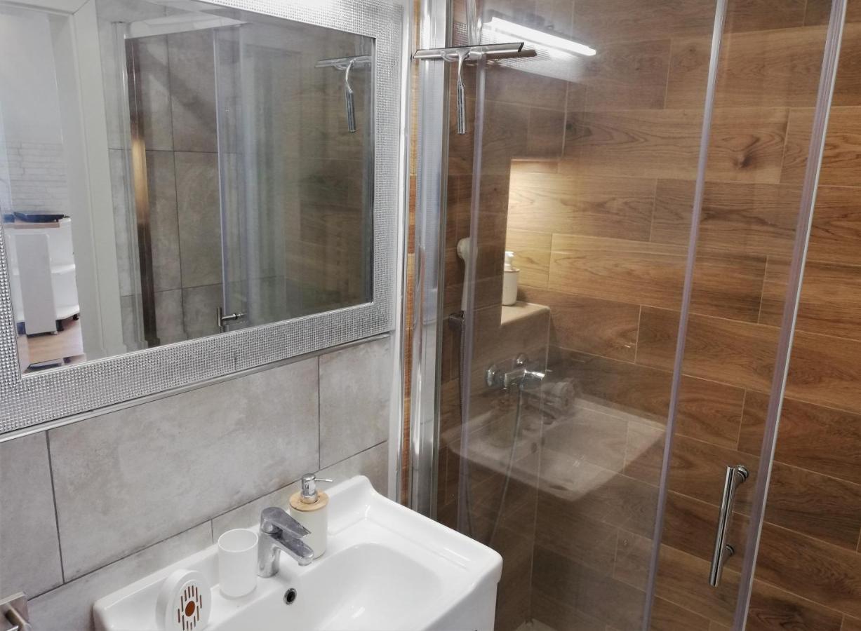 Angela Studio Apartments Загреб Экстерьер фото