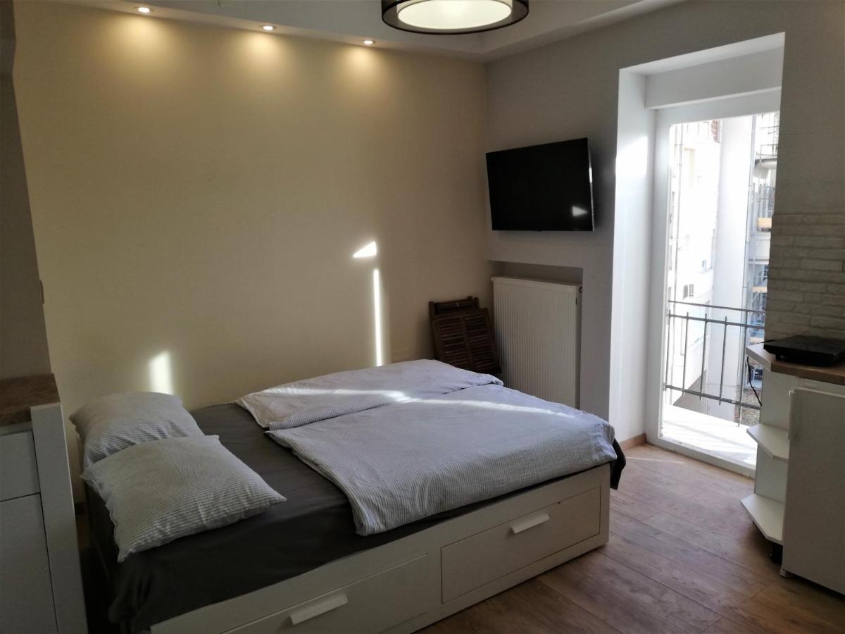 Angela Studio Apartments Загреб Экстерьер фото